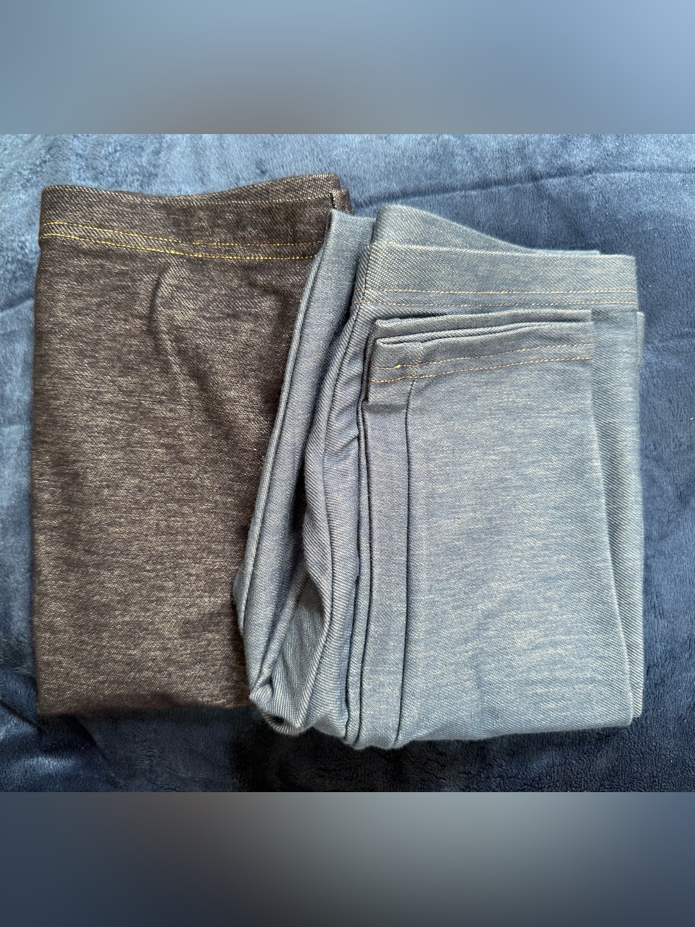 Old Navy Denim-Look Knit Pants in Dark Indigo & Light Blue